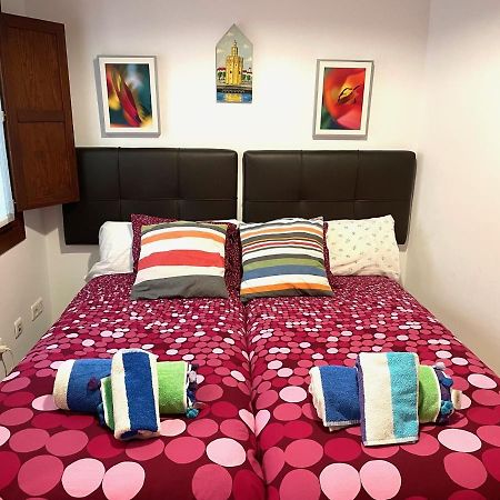 Apartamento Centro Plaza Salvador, Wifi Free& Parking Opcional Sevilla Dış mekan fotoğraf