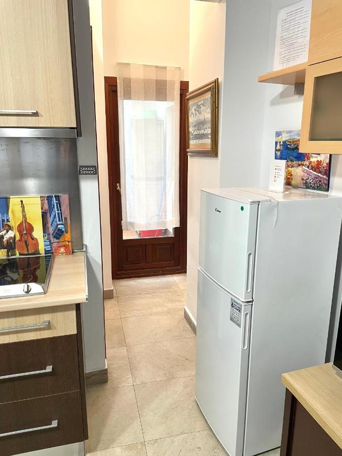 Apartamento Centro Plaza Salvador, Wifi Free& Parking Opcional Sevilla Dış mekan fotoğraf